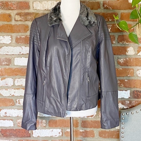 Torrid Lace Up Back Faux Fur Collar Moto Jacket size 12 - Picture 8 of 10